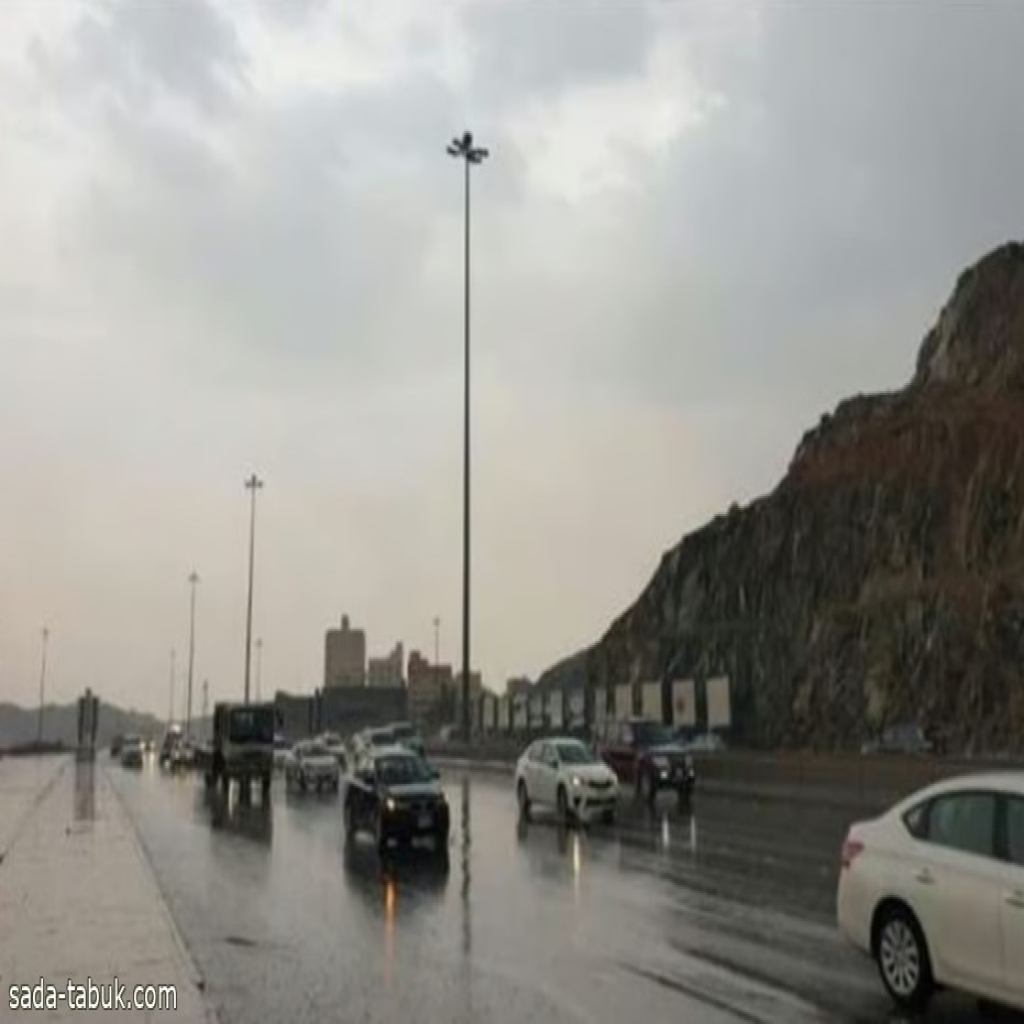 طقس اليوم في المملكة.. استمرار فرص هطول الأمطار والرياح النشطة على عدة مناطق