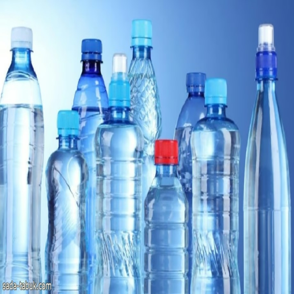 النمر: شائعة تسرب البلاستيك للمياه المعبأة غير صحيحة.. ولا دراسة محكمة تثبت ضررها