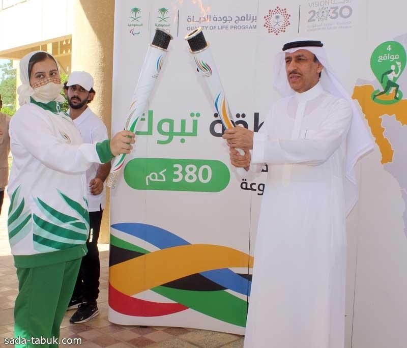 "وكيل إمارة تبوك" يستقبل مسيرة شعلة «دورة الألعاب السعودية 2022»
