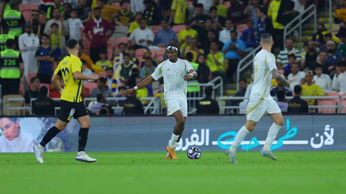 كلاسيكو الأربعاء.. 3 غيابات تضرب صفوف النصر أم الاتحاد
