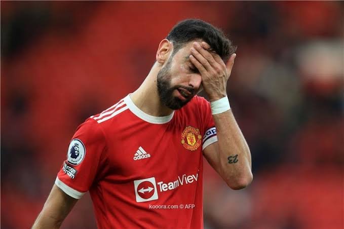 بعد تجاهل “برونو” لعرض الهلال.. مانشستر يونايتد يحسم موقفه النهائي من الصفقة