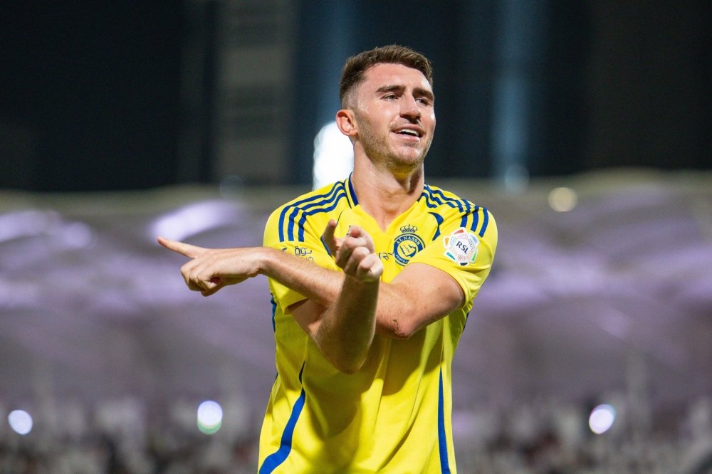 4 أندية تتصارع على ضم “لابورت” لاعب النصر