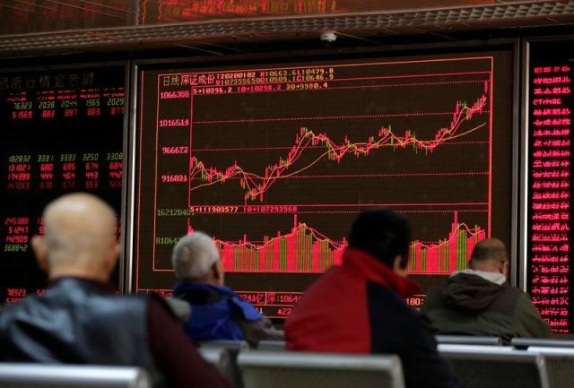 الأسهم الأوروبية تتراجع بعد تهديدات ترامب برسوم جمركية جديدة