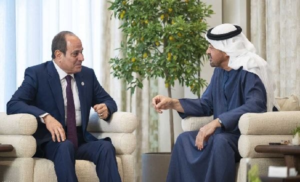 الرئيسان المصري والإماراتي يناقشان وقف إطلاق النار في غزة وتعزيز العلاقات