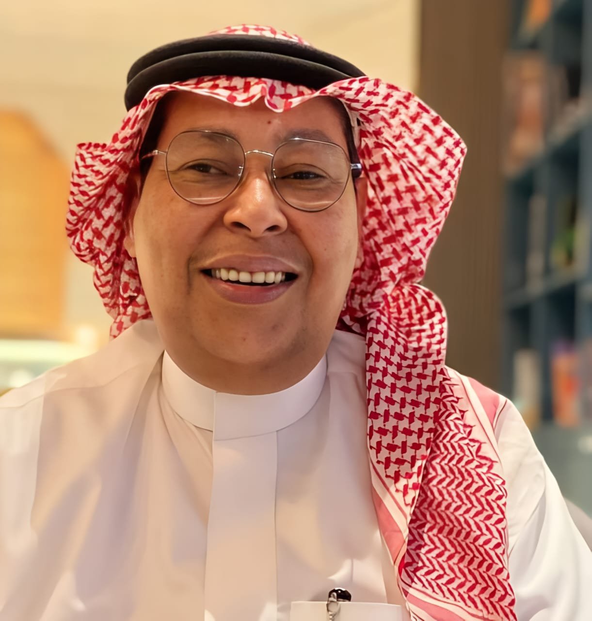 عرفات.. حيث تلتف الأيادي العاملة حول الأيادي المرفوعة